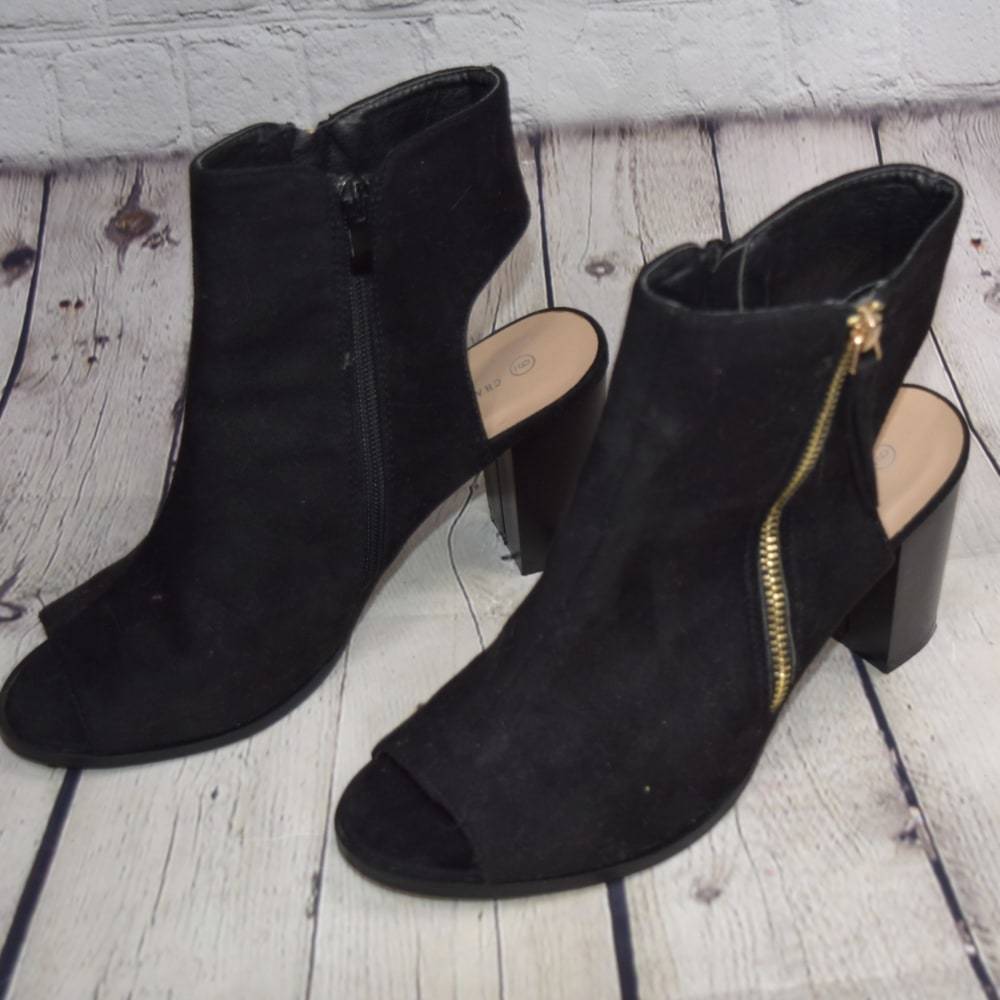 Booties - Picture 2 of 7